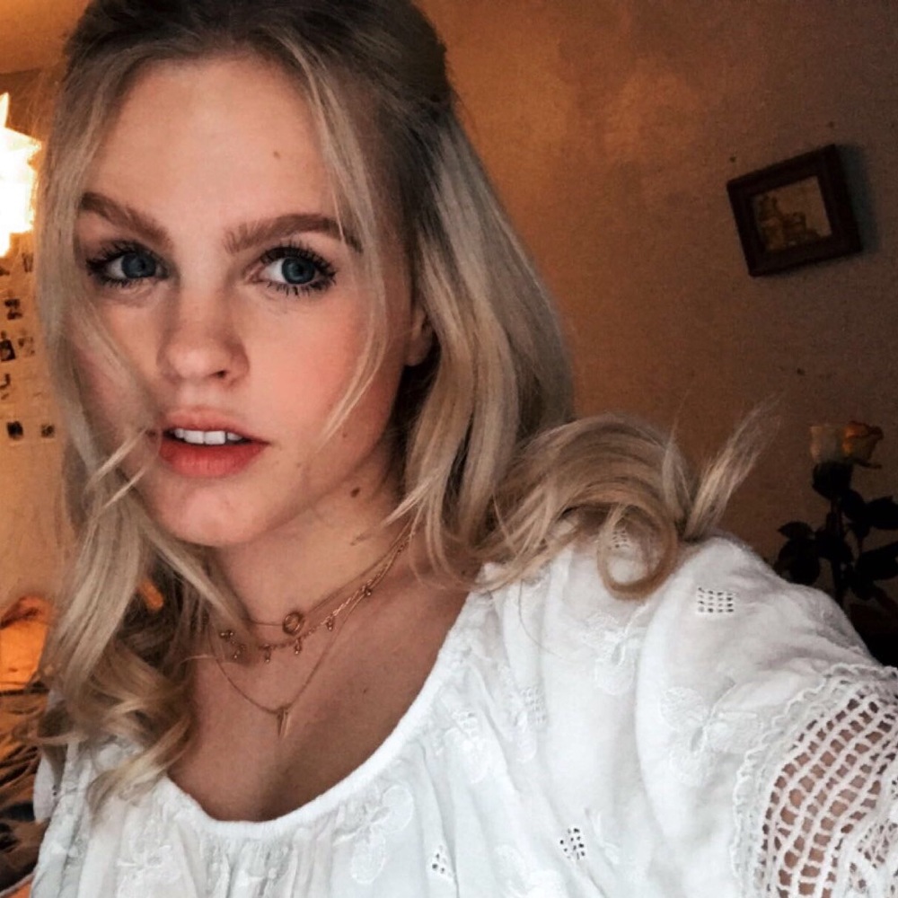 Meet your Posher, Aria